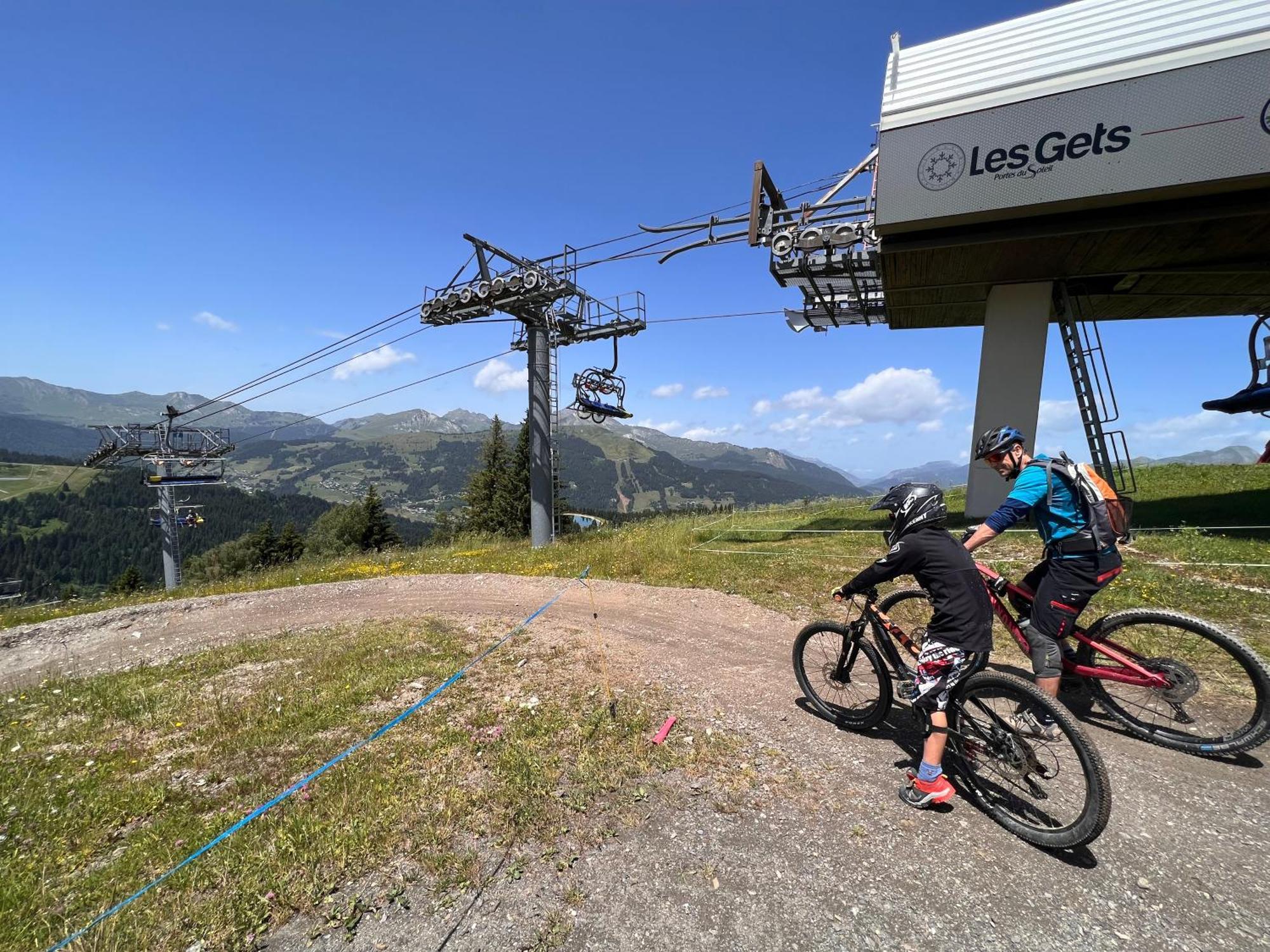 Chalet Aventure B&B Les Gets Exteriör bild